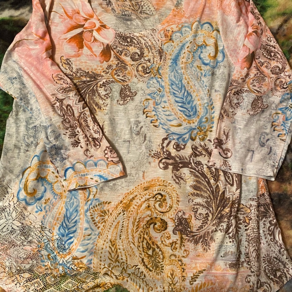 Beautiful long sleeve handkerchief shirt